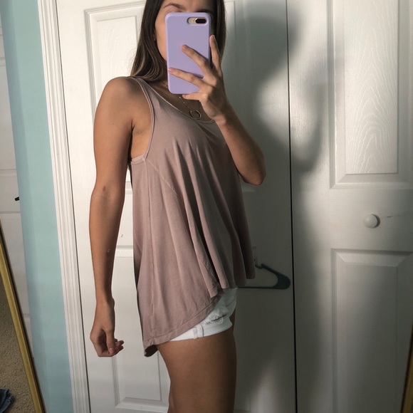 American Eagle High low tank - Picture 2 of 2